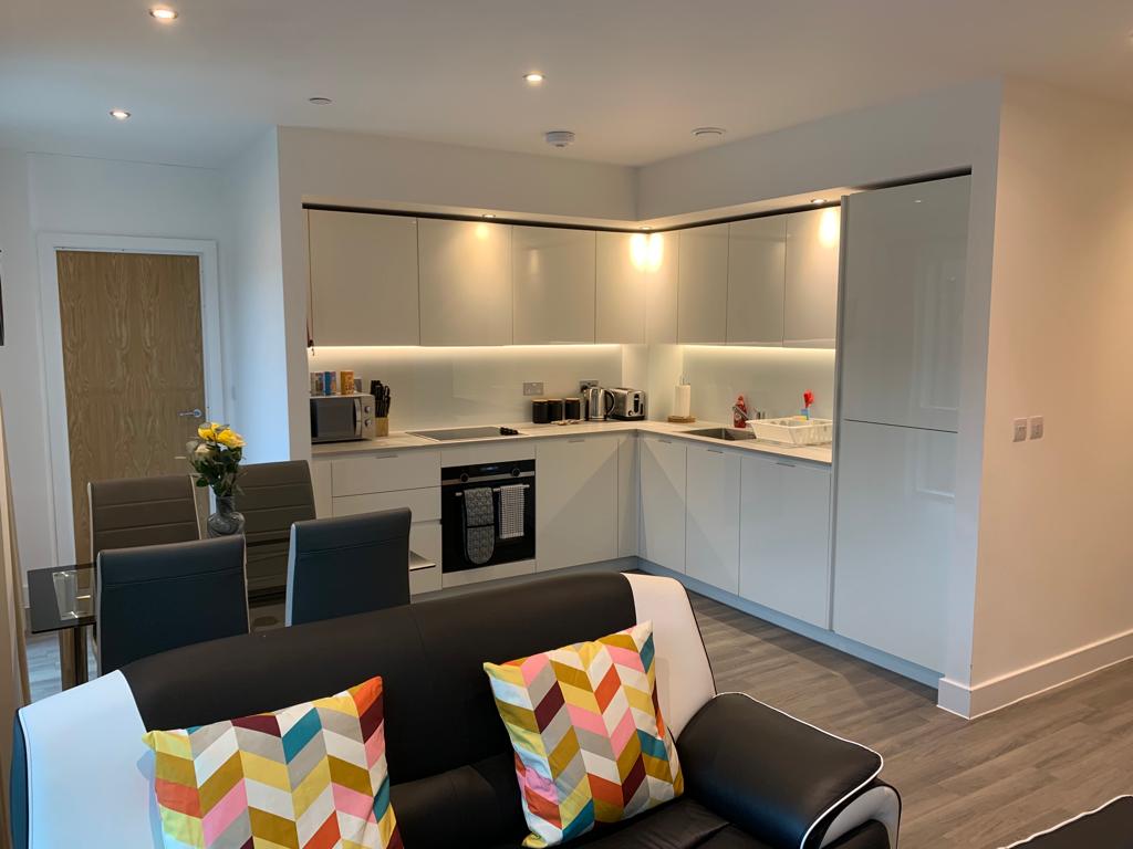 North London Serviced Accommodation available now for short lets and corporate stays. Book Jasmin House Apartments in Colindale with Wifi now