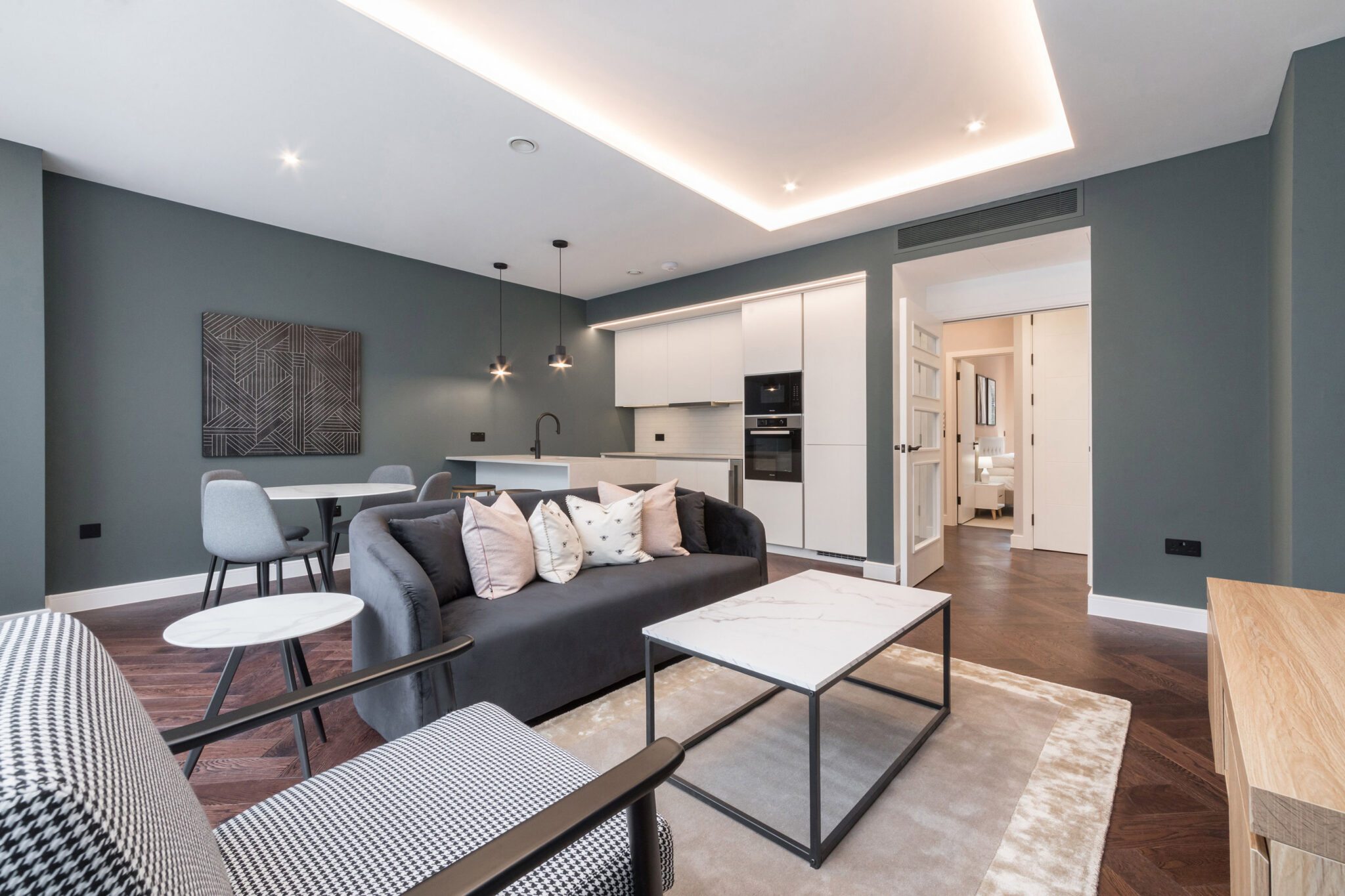 Russell Gardens Apartments - West London Serviced Apartments - London | Urban Stay