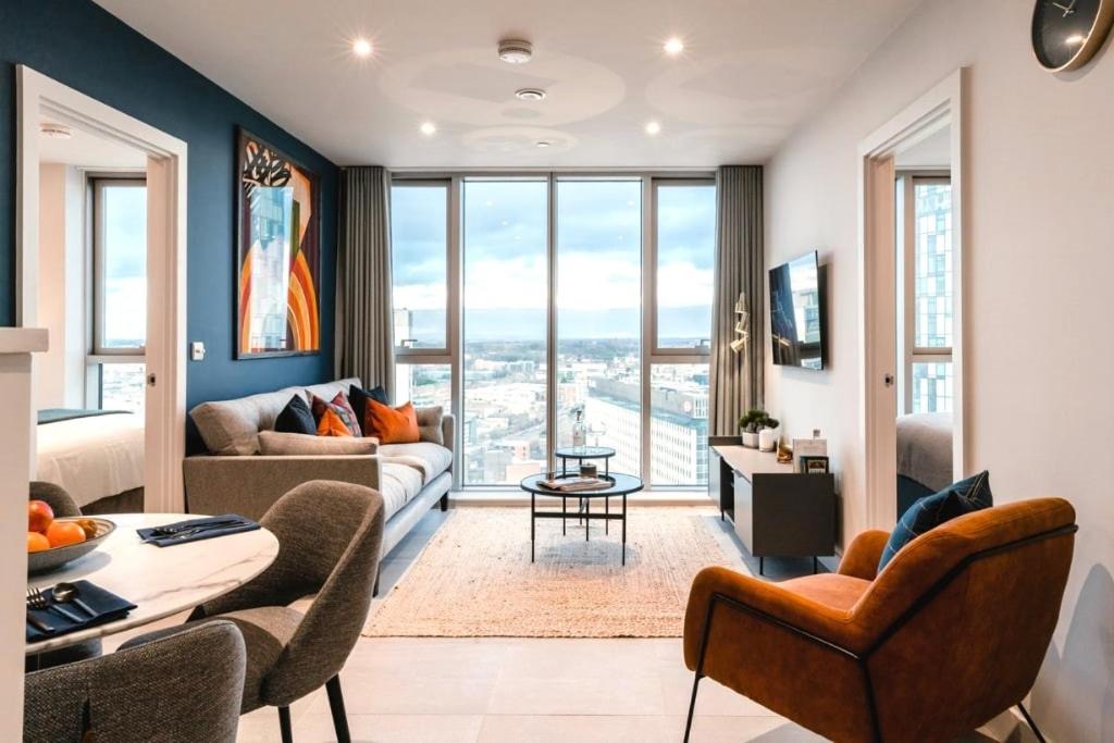 Luxurious William Way Serviced Apartments in Liverpool, perfect for business and leisure. Close to major attractions with stylish amenities. | Urban Stay
